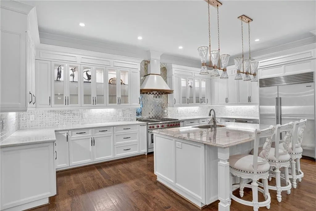 3620 Cloudland Drive Nw, Atlanta, Georgia 30327, 6 Bedrooms Bedrooms, ,6 BathroomsBathrooms,Residential,For Sale,3620 Cloudland Drive Nw,7620190
