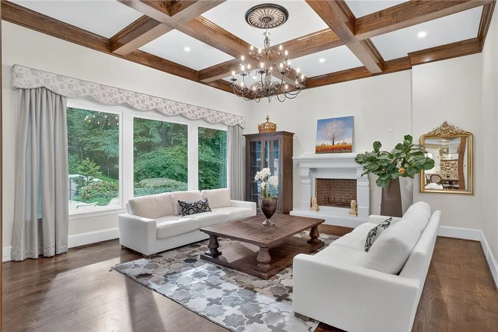 3620 Cloudland Drive Nw, Atlanta, Georgia 30327, 6 Bedrooms Bedrooms, ,6 BathroomsBathrooms,Residential,For Sale,3620 Cloudland Drive Nw,7620190
