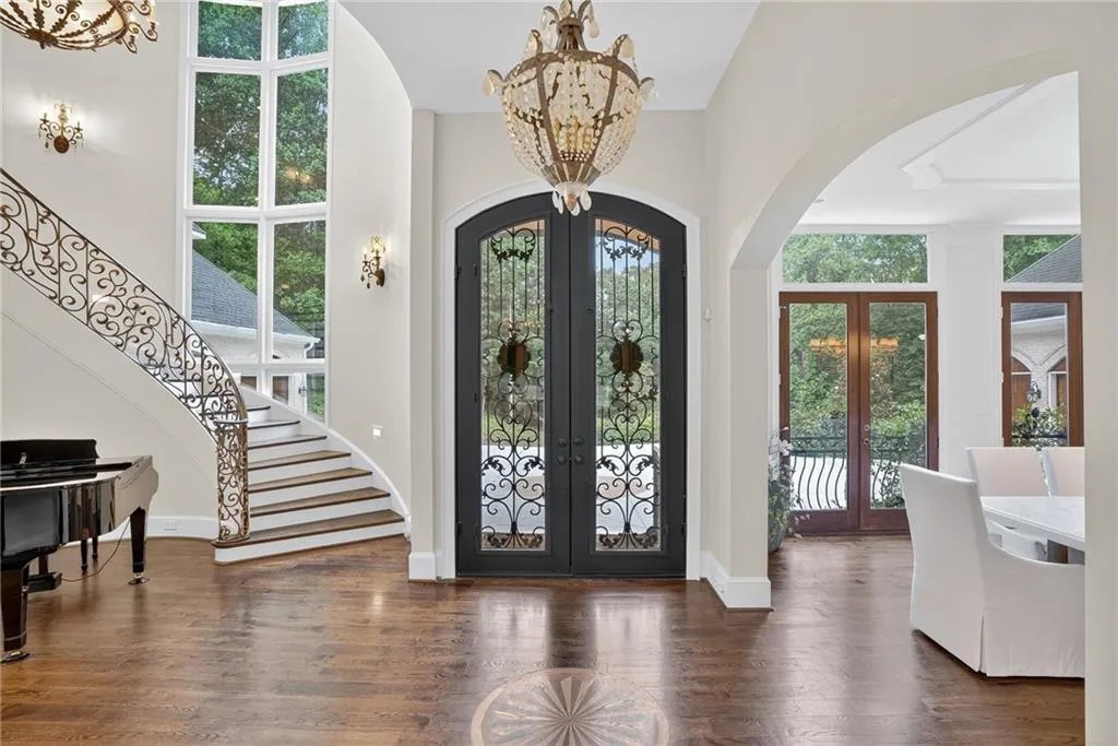 3620 Cloudland Drive Nw, Atlanta, Georgia 30327, 6 Bedrooms Bedrooms, ,6 BathroomsBathrooms,Residential,For Sale,3620 Cloudland Drive Nw,7620190