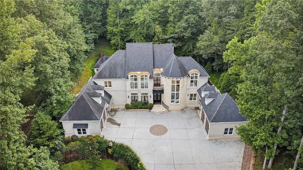 3620 Cloudland Drive Nw, Atlanta, Georgia 30327, 6 Bedrooms Bedrooms, ,6 BathroomsBathrooms,Residential,For Sale,3620 Cloudland Drive Nw,7620190