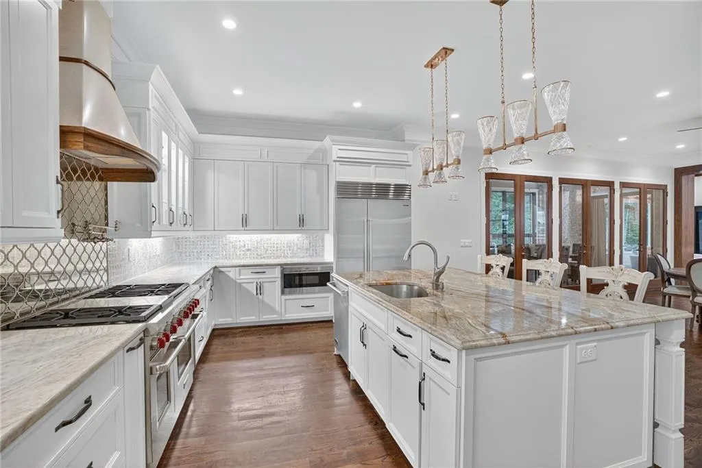 3620 Cloudland Drive Nw, Atlanta, Georgia 30327, 6 Bedrooms Bedrooms, ,6 BathroomsBathrooms,Residential,For Sale,3620 Cloudland Drive Nw,7620190