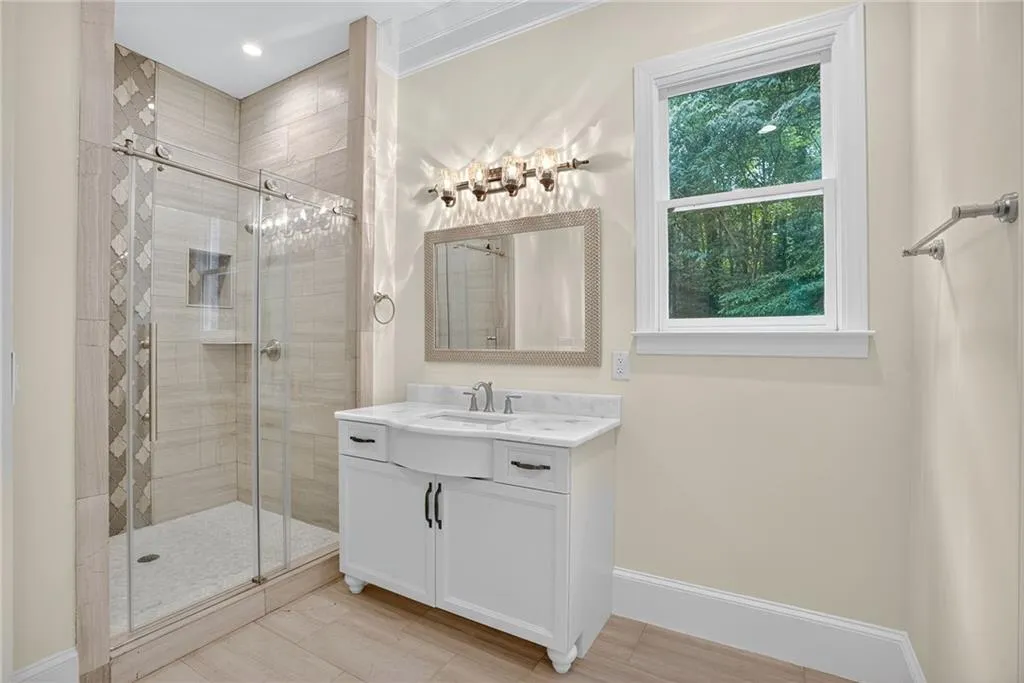 3620 Cloudland Drive Nw, Atlanta, Georgia 30327, 6 Bedrooms Bedrooms, ,6 BathroomsBathrooms,Residential,For Sale,3620 Cloudland Drive Nw,7620190