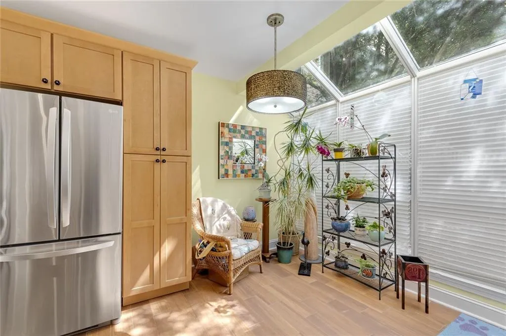 7500 Roswell Road Unit 29, Sandy Springs, Georgia 30350, 2 Bedrooms Bedrooms, ,2 BathroomsBathrooms,Residential,Sold,7500 Roswell Road Unit 29,6854908