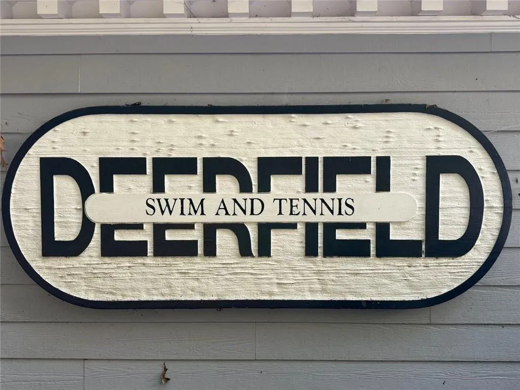 Deerfield Swim & Tennis