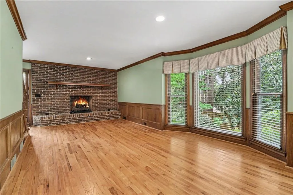 Keeping Room/Office with Fireplace