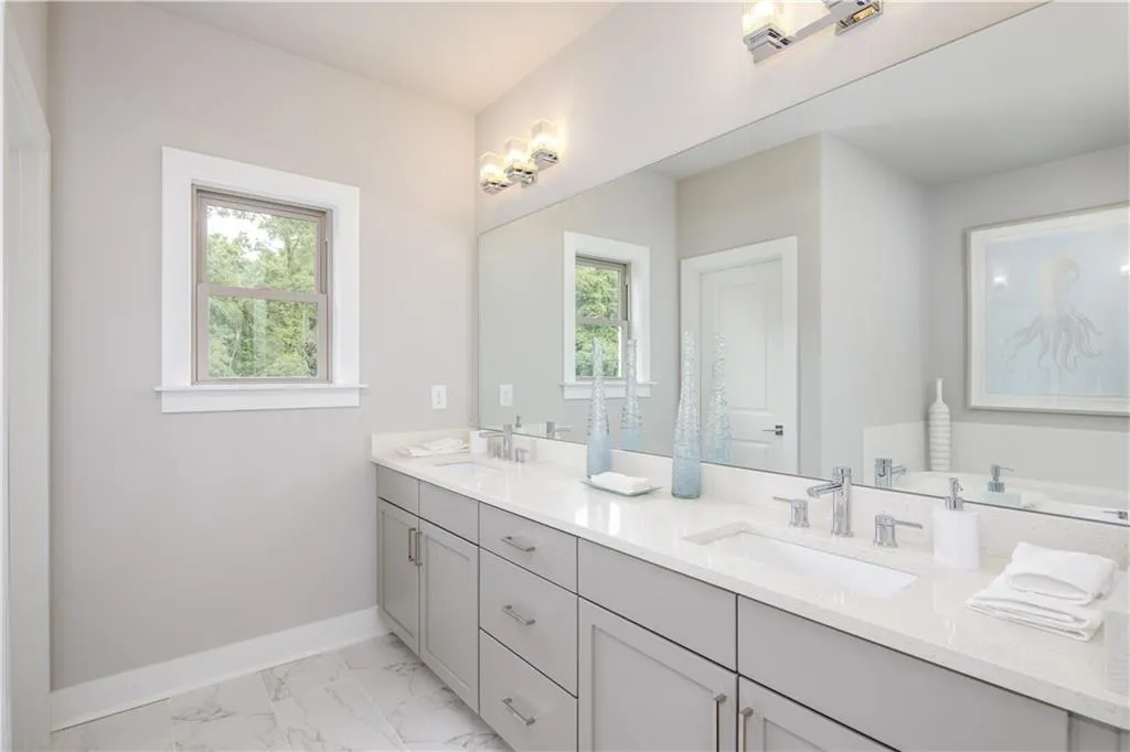 6087 Boylston Drive Ne Unit 7, Sandy Springs, Georgia 30328, 3 Bedrooms Bedrooms, ,3 BathroomsBathrooms,Residential,Sold,6087 Boylston Drive Ne Unit 7,6518244