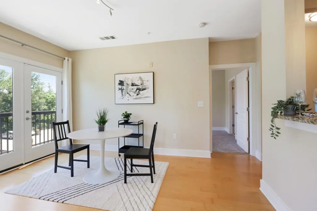 799 Hammond Drive Unit 229, Sandy Springs, Georgia 30328, 2 Bedrooms Bedrooms, ,2 BathroomsBathrooms,Residential,Sold,799 Hammond Drive Unit 229,6900832