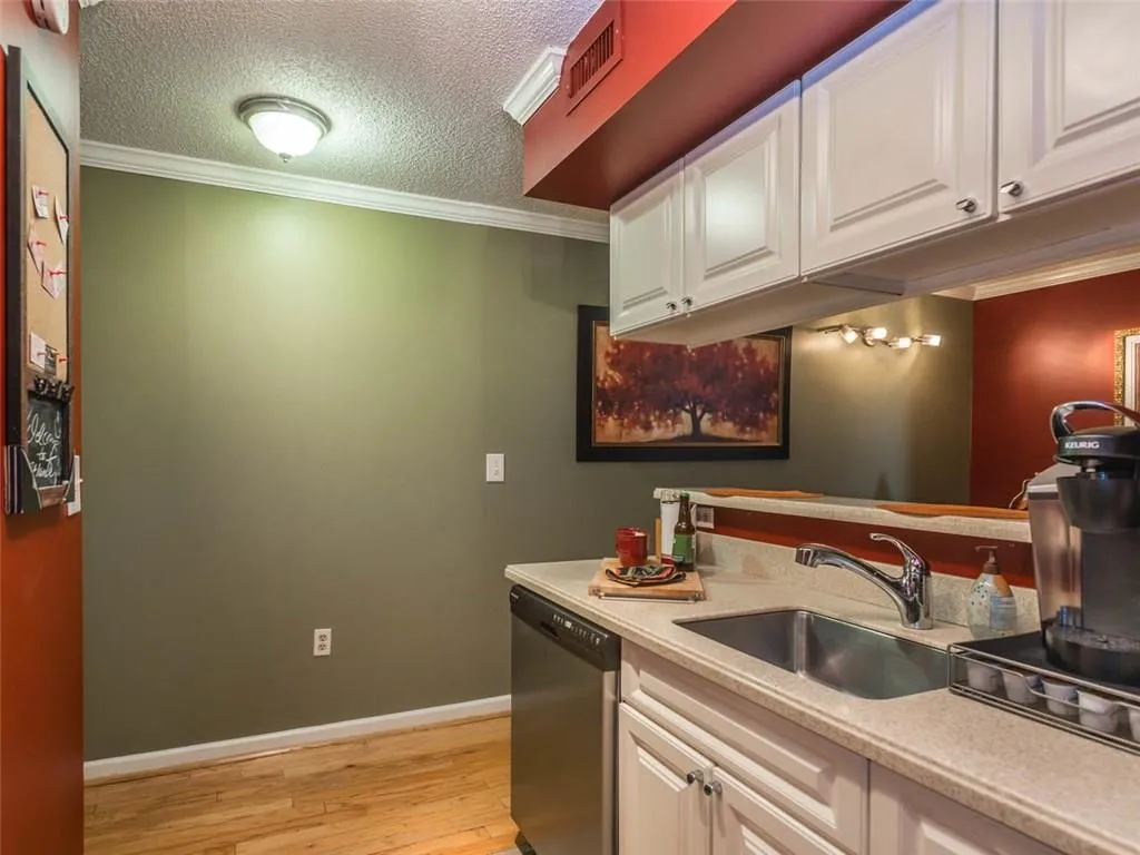 795 Hammond Drive Unit 405, Atlanta, Georgia 30328, 1 Bedroom Bedrooms, ,1 BathroomBathrooms,Residential,Sold,795 Hammond Drive Unit 405,5976928