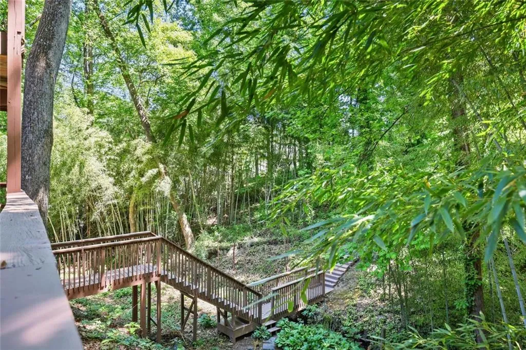 110 Bonnie Lane Ne, Sandy Springs, Georgia 30328, 3 Bedrooms Bedrooms, ,2 BathroomsBathrooms,Residential,For Sale,110 Bonnie Lane Ne,7765126
