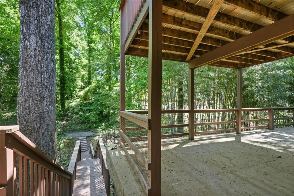 110 Bonnie Lane Ne, Sandy Springs, Georgia 30328, 3 Bedrooms Bedrooms, ,2 BathroomsBathrooms,Residential,For Sale,110 Bonnie Lane Ne,7765126