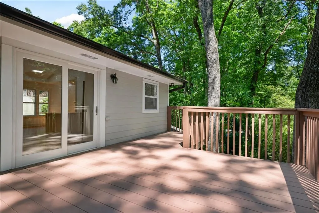 110 Bonnie Lane Ne, Sandy Springs, Georgia 30328, 3 Bedrooms Bedrooms, ,2 BathroomsBathrooms,Residential,For Sale,110 Bonnie Lane Ne,7765126