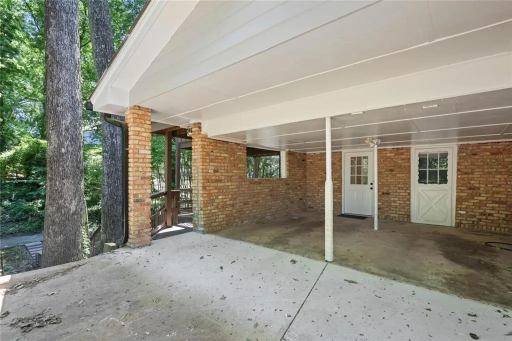 110 Bonnie Lane Ne, Sandy Springs, Georgia 30328, 3 Bedrooms Bedrooms, ,2 BathroomsBathrooms,Residential,For Sale,110 Bonnie Lane Ne,7765126