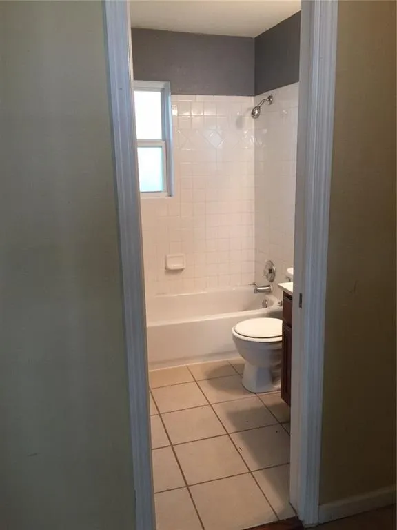 6940 Roswell Road Unit 9c, Atlanta, Georgia 30328, 2 Bedrooms Bedrooms, ,1 BathroomBathrooms,Residential,Sold,6940 Roswell Road Unit 9c,5712148