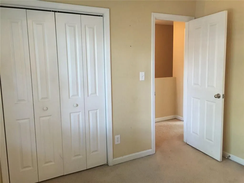 6940 Roswell Road Unit 9c, Atlanta, Georgia 30328, 2 Bedrooms Bedrooms, ,1 BathroomBathrooms,Residential,Sold,6940 Roswell Road Unit 9c,5712148