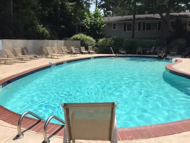 6940 Roswell Road Unit 9c, Atlanta, Georgia 30328, 2 Bedrooms Bedrooms, ,1 BathroomBathrooms,Residential,Sold,6940 Roswell Road Unit 9c,5712148