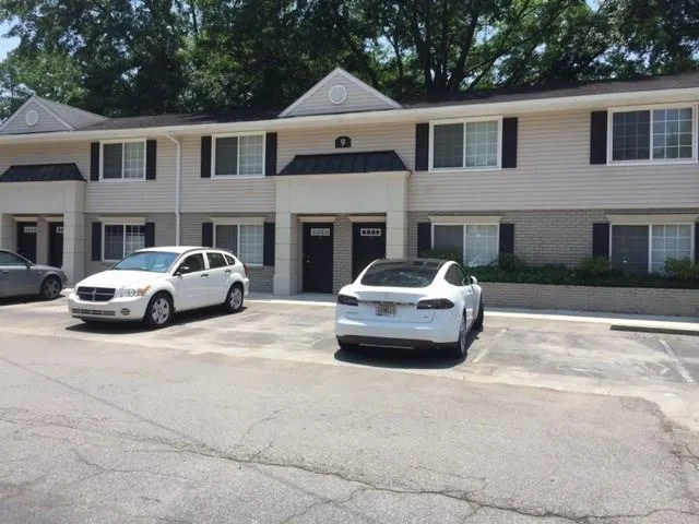 6940 Roswell Road Unit 9c, Atlanta, Georgia 30328, 2 Bedrooms Bedrooms, ,1 BathroomBathrooms,Residential,Sold,6940 Roswell Road Unit 9c,5712148