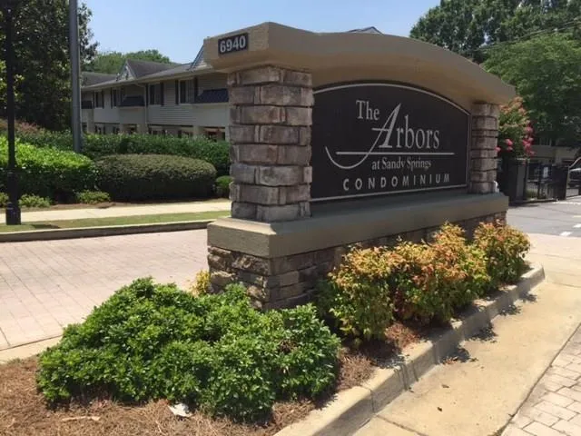 6940 Roswell Road Unit 9c, Atlanta, Georgia 30328, 2 Bedrooms Bedrooms, ,1 BathroomBathrooms,Residential,Sold,6940 Roswell Road Unit 9c,5712148