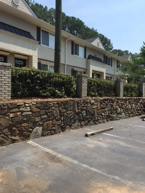 6940 Roswell Road Unit 9c, Atlanta, Georgia 30328, 2 Bedrooms Bedrooms, ,1 BathroomBathrooms,Residential,Sold,6940 Roswell Road Unit 9c,5712148