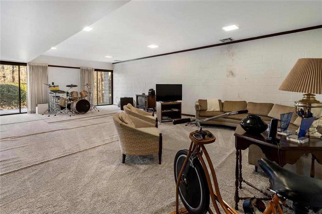 4978 Rebel Trail, Sandy Springs, Georgia 30327, 4 Bedrooms Bedrooms, ,4 BathroomsBathrooms,Residential,Sold,4978 Rebel Trail,7325941