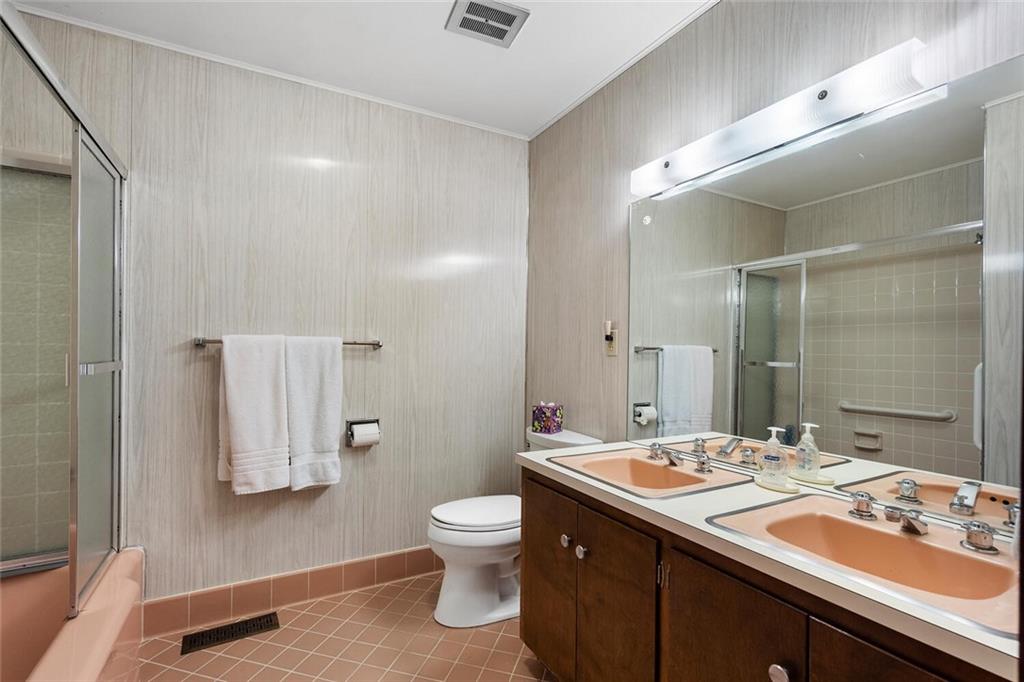 4978 Rebel Trail, Sandy Springs, Georgia 30327, 4 Bedrooms Bedrooms, ,4 BathroomsBathrooms,Residential,Sold,4978 Rebel Trail,7325941