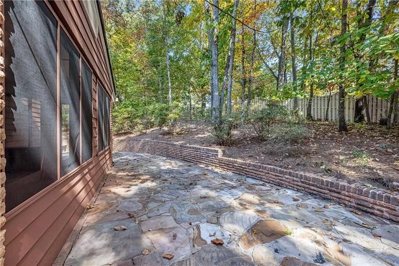 5685 Glen Errol Road Nw, Atlanta, Georgia 30327, 5 Bedrooms Bedrooms, ,4 BathroomsBathrooms,Land,For Sale,5685 Glen Errol Road Nw,7682666