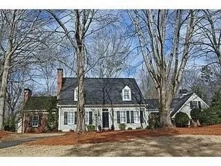 8935 Huntcliff Trace, Sandy Springs, Georgia 30350, 4 Bedrooms Bedrooms, ,3 BathroomsBathrooms,Residential,Sold,8935 Huntcliff Trace,6624816