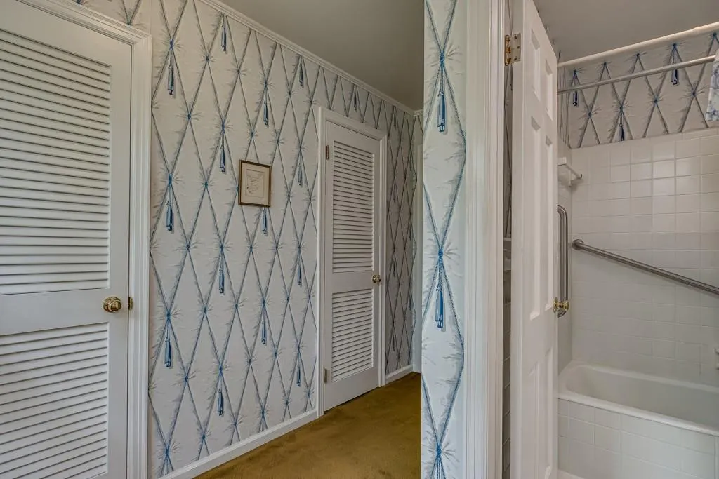 35 River Court Parkway, Sandy Springs, Georgia 30328, 4 Bedrooms Bedrooms, ,2 BathroomsBathrooms,Residential,Sold,35 River Court Parkway,6871288