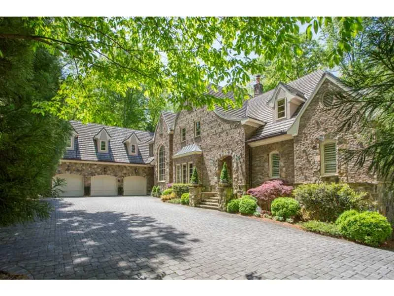 5151 Long Island Drive Nw, Atlanta, Georgia 30327, 5 Bedrooms Bedrooms, ,5 BathroomsBathrooms,Residential,Sold,5151 Long Island Drive Nw,5761274