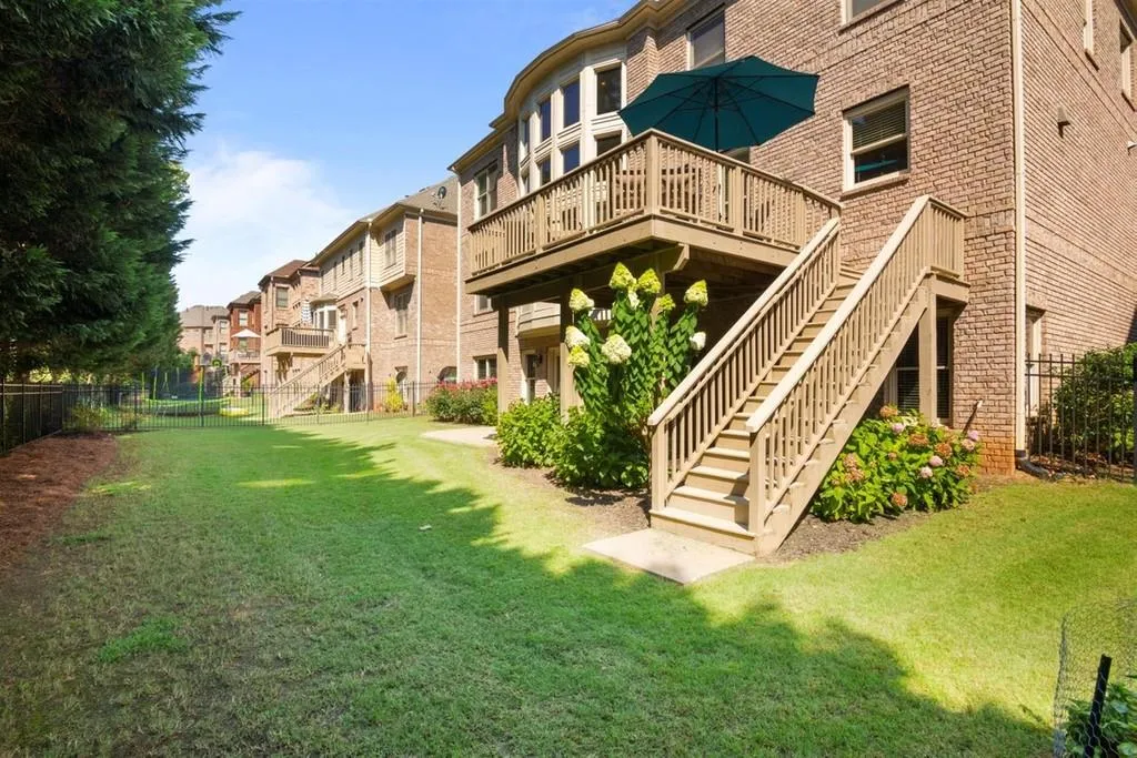 6297 Mount Vernon Oaks Drive, Sandy Springs, Georgia 30328, 5 Bedrooms Bedrooms, ,4 BathroomsBathrooms,Residential,Sold,6297 Mount Vernon Oaks Drive,6754879