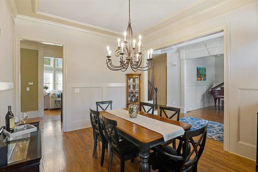 6297 Mount Vernon Oaks Drive, Sandy Springs, Georgia 30328, 5 Bedrooms Bedrooms, ,4 BathroomsBathrooms,Residential,Sold,6297 Mount Vernon Oaks Drive,6754879
