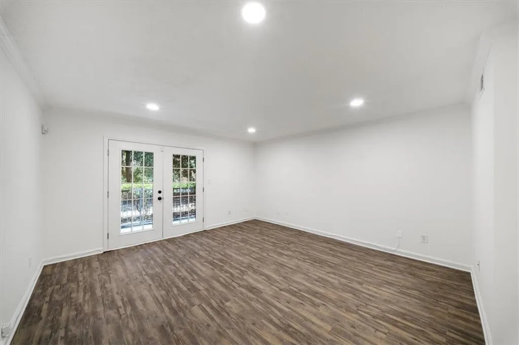 3470 Essex Avenue Unit 82, Atlanta, Georgia 30339, 2 Bedrooms Bedrooms, 0 ,2 BathroomsBathrooms,Residential,For Sale,3470 Essex Avenue Unit 82,7682986