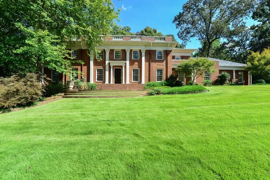 984 Foxcroft Road Nw, Atlanta, Georgia 30327, 6 Bedrooms Bedrooms, ,6 BathroomsBathrooms,Residential,Sold,984 Foxcroft Road Nw,5757045
