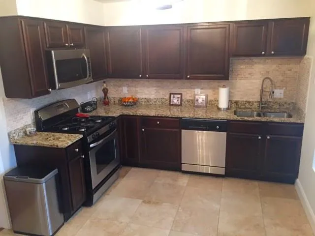 6980 Roswell Road Ne Unit H4, Atlanta, Georgia 30328, 3 Bedrooms Bedrooms, ,2 BathroomsBathrooms,Residential,Sold,6980 Roswell Road Ne Unit H4,5682068