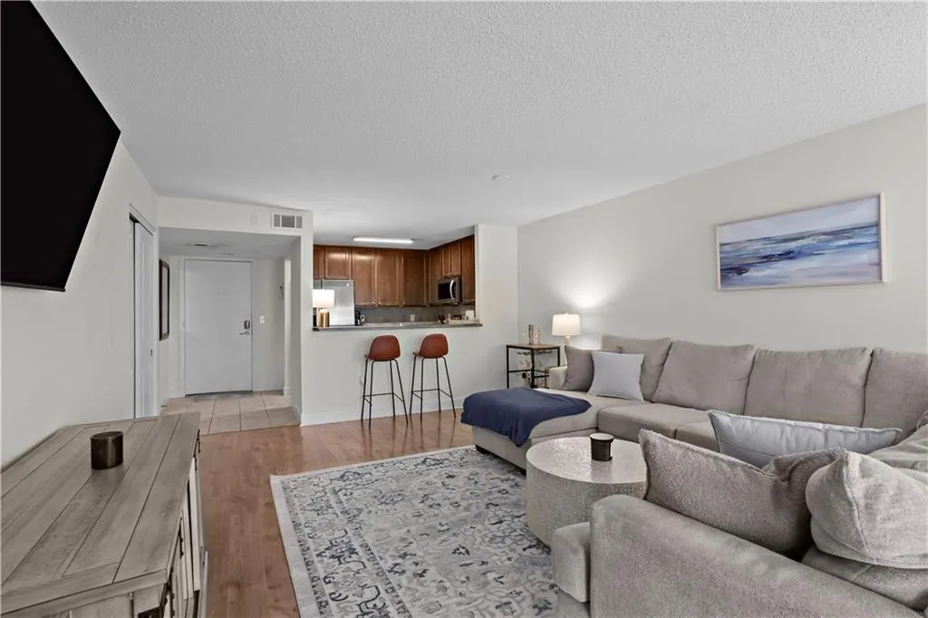 3650 Ashford Dunwoody Road Ne Unit 515, Atlanta, Georgia 30319, 1 Bedroom Bedrooms, ,1 BathroomBathrooms,Residential,For Sale,3650 Ashford Dunwoody Road Ne Unit 515,7632775