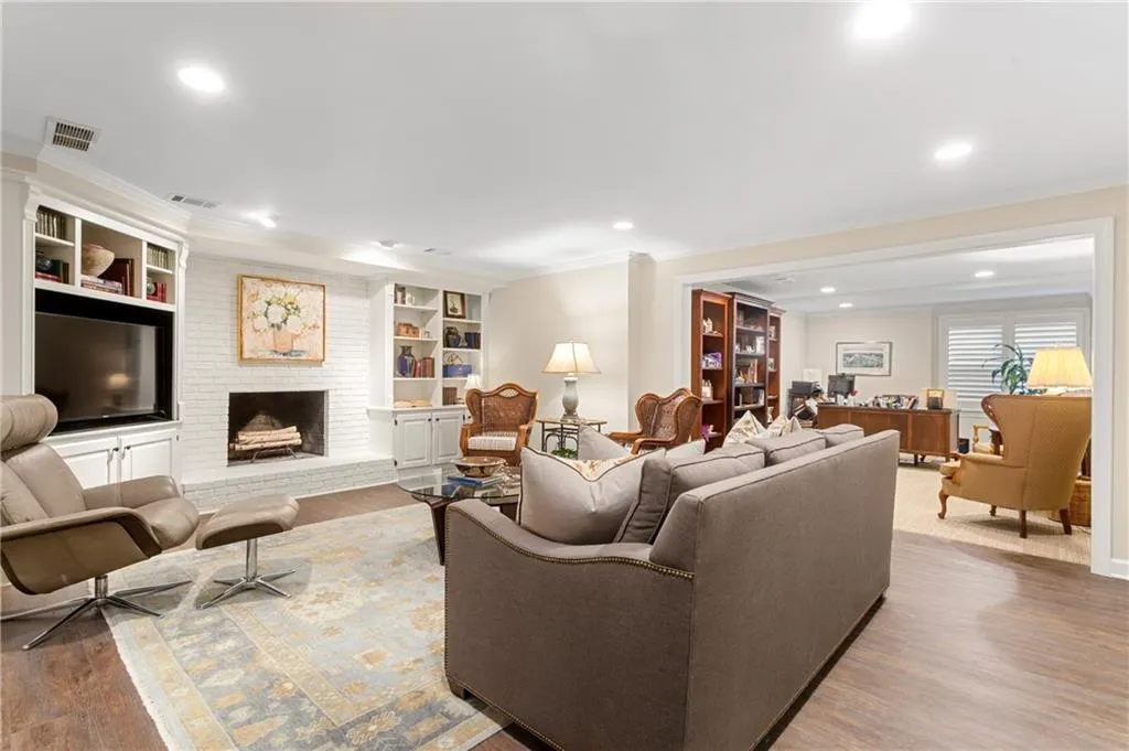 1805 Brandon Hall Drive, Sandy Springs, Georgia 30350, 5 Bedrooms Bedrooms, ,4 BathroomsBathrooms,Residential,Sold,1805 Brandon Hall Drive,7210210