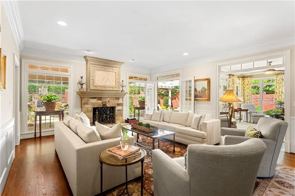 1805 Brandon Hall Drive, Sandy Springs, Georgia 30350, 5 Bedrooms Bedrooms, ,4 BathroomsBathrooms,Residential,Sold,1805 Brandon Hall Drive,7210210