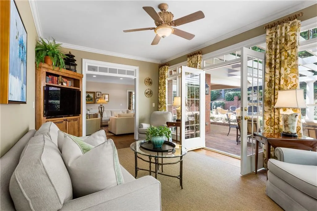 1805 Brandon Hall Drive, Sandy Springs, Georgia 30350, 5 Bedrooms Bedrooms, ,4 BathroomsBathrooms,Residential,Sold,1805 Brandon Hall Drive,7210210