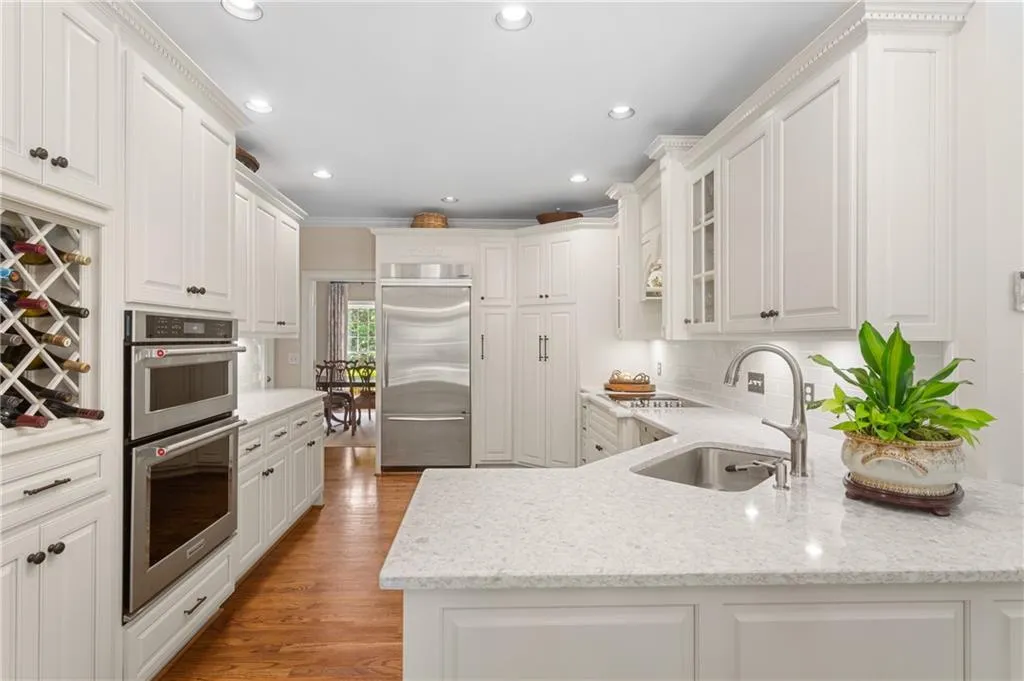 1805 Brandon Hall Drive, Sandy Springs, Georgia 30350, 5 Bedrooms Bedrooms, ,4 BathroomsBathrooms,Residential,Sold,1805 Brandon Hall Drive,7210210