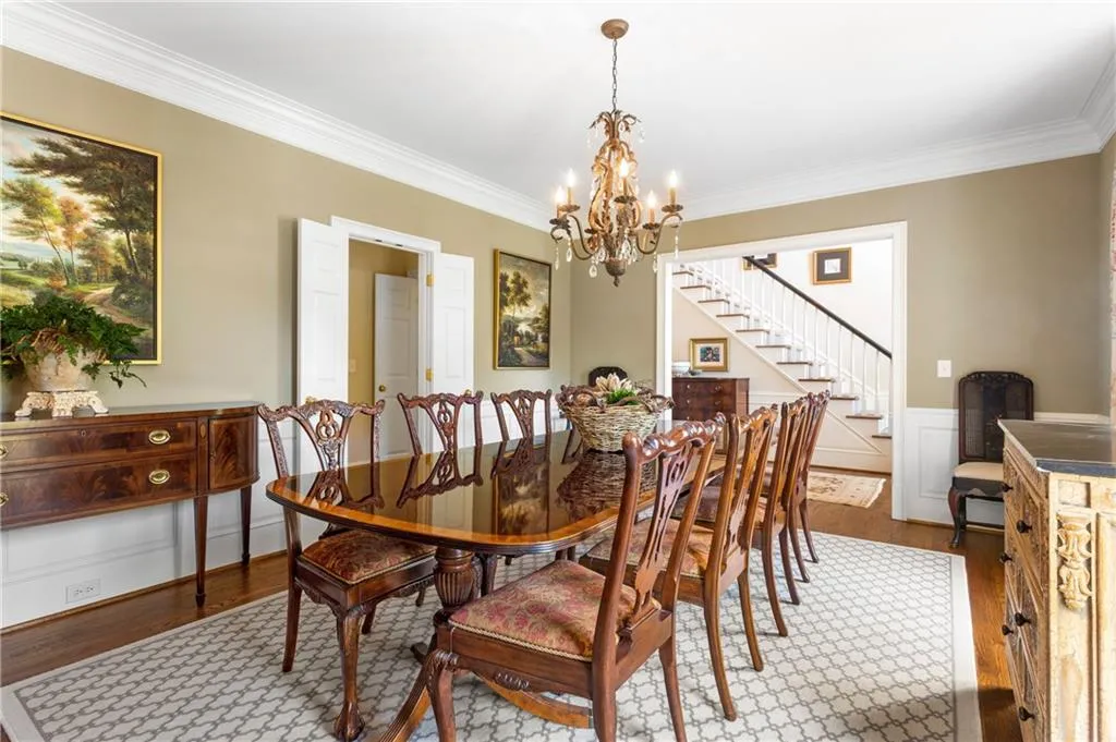 1805 Brandon Hall Drive, Sandy Springs, Georgia 30350, 5 Bedrooms Bedrooms, ,4 BathroomsBathrooms,Residential,Sold,1805 Brandon Hall Drive,7210210