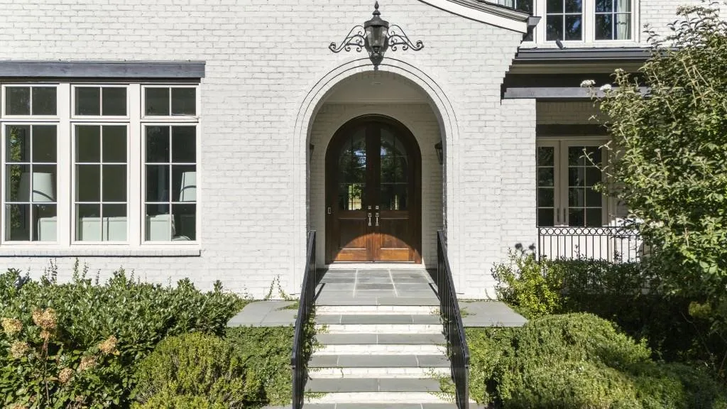 89 Blackland Road Nw, Atlanta, Georgia 30342, 6 Bedrooms Bedrooms, ,7 BathroomsBathrooms,Residential,For Sale,89 Blackland Road Nw,7662708