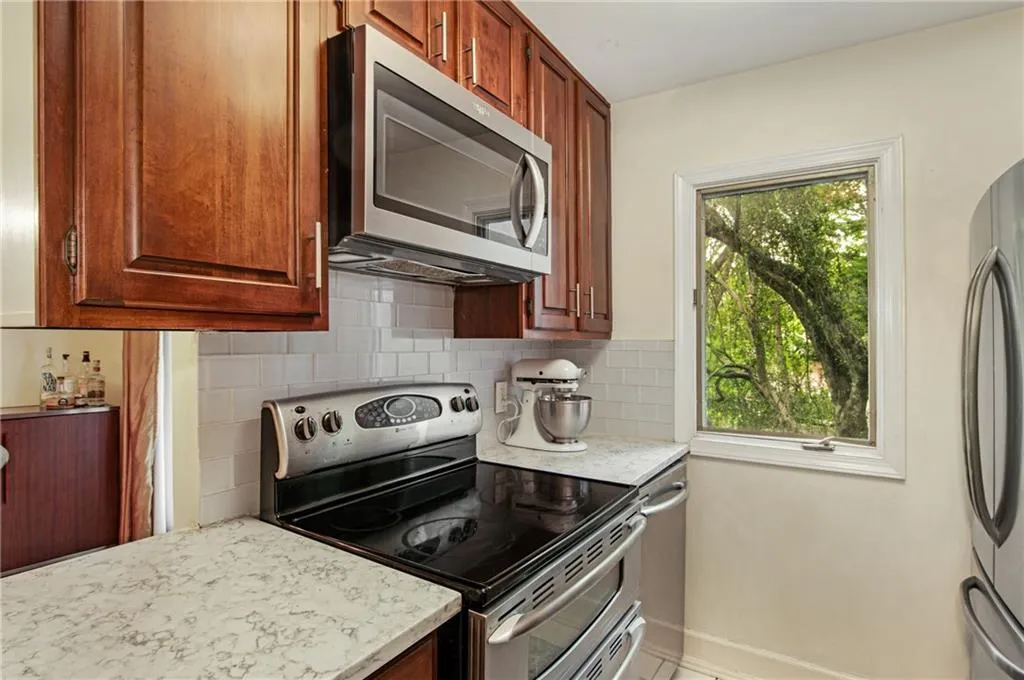 1467 Monroe Drive Ne Unit 11, Atlanta, Georgia 30324, 2 Bedrooms Bedrooms, ,2 BathroomsBathrooms,Residential,For Sale,1467 Monroe Drive Ne Unit 11,7630209