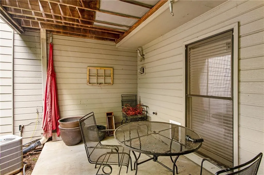 1467 Monroe Drive Ne Unit 11, Atlanta, Georgia 30324, 2 Bedrooms Bedrooms, ,2 BathroomsBathrooms,Residential,For Sale,1467 Monroe Drive Ne Unit 11,7630209