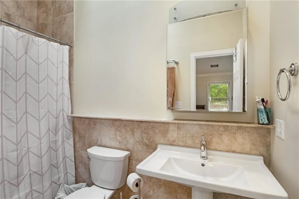 1467 Monroe Drive Ne Unit 11, Atlanta, Georgia 30324, 2 Bedrooms Bedrooms, ,2 BathroomsBathrooms,Residential,For Sale,1467 Monroe Drive Ne Unit 11,7630209