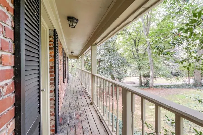 4875 Westfalia Court, Atlanta, Georgia 30342, 4 Bedrooms Bedrooms, ,3 BathroomsBathrooms,Residential,Sold,4875 Westfalia Court,6632738