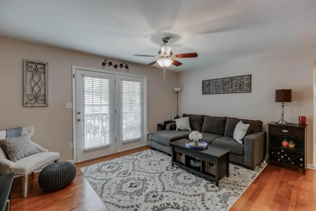 1607 Brighton Point, Sandy Springs, Georgia 30328, 3 Bedrooms Bedrooms, ,2 BathroomsBathrooms,Residential,Sold,1607 Brighton Point,6598629