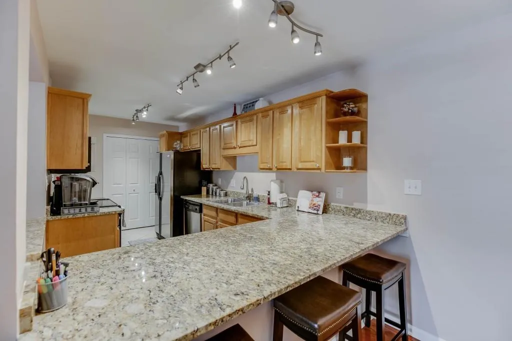 1607 Brighton Point, Sandy Springs, Georgia 30328, 3 Bedrooms Bedrooms, ,2 BathroomsBathrooms,Residential,Sold,1607 Brighton Point,6598629