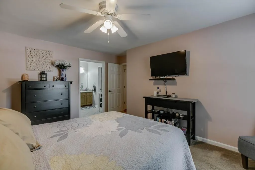 1607 Brighton Point, Sandy Springs, Georgia 30328, 3 Bedrooms Bedrooms, ,2 BathroomsBathrooms,Residential,Sold,1607 Brighton Point,6598629