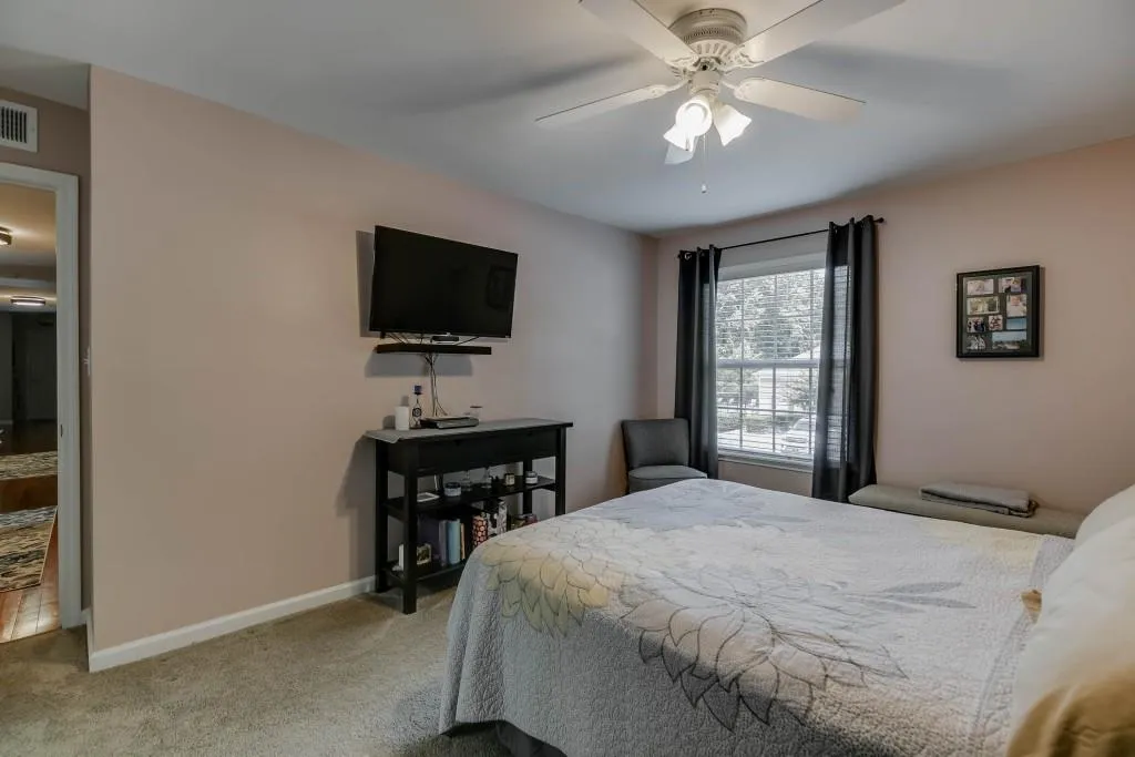1607 Brighton Point, Sandy Springs, Georgia 30328, 3 Bedrooms Bedrooms, ,2 BathroomsBathrooms,Residential,Sold,1607 Brighton Point,6598629