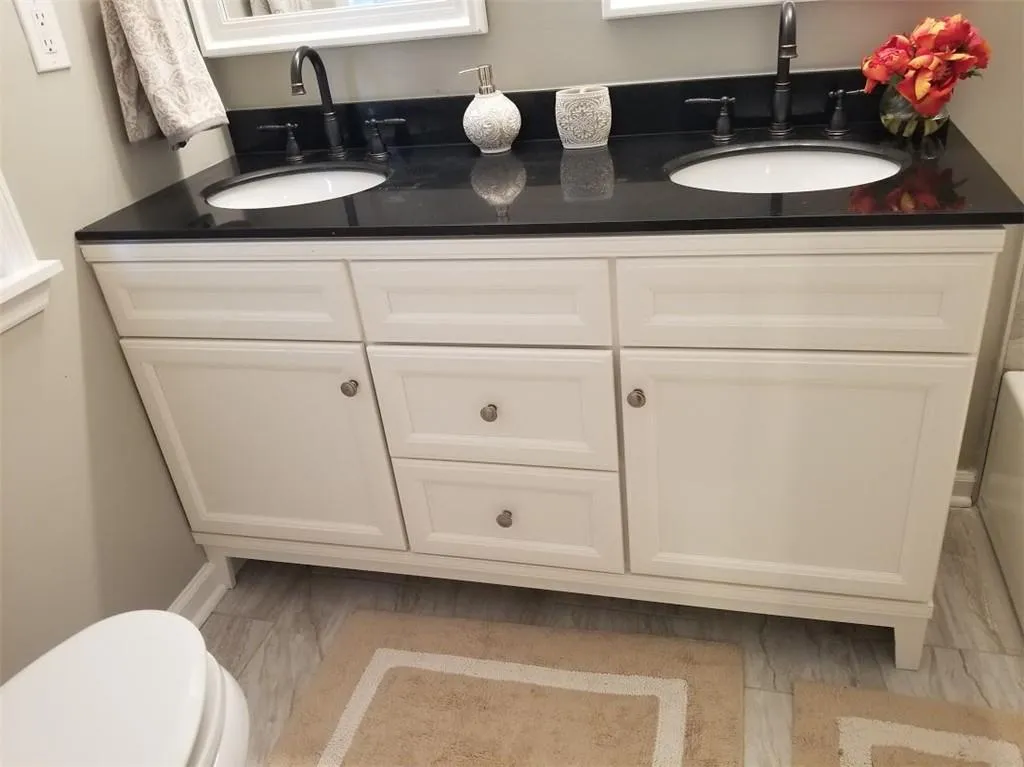 6520 Roswell Road Ne Unit 3, Sandy Springs, Georgia 30328, 3 Bedrooms Bedrooms, ,2 BathroomsBathrooms,Residential,Sold,6520 Roswell Road Ne Unit 3,6756861