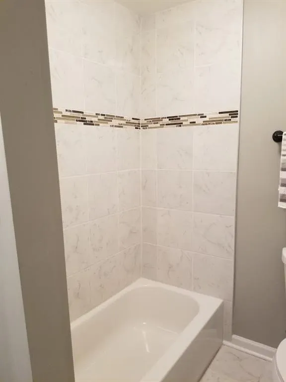 6520 Roswell Road Ne Unit 3, Sandy Springs, Georgia 30328, 3 Bedrooms Bedrooms, ,2 BathroomsBathrooms,Residential,Sold,6520 Roswell Road Ne Unit 3,6756861